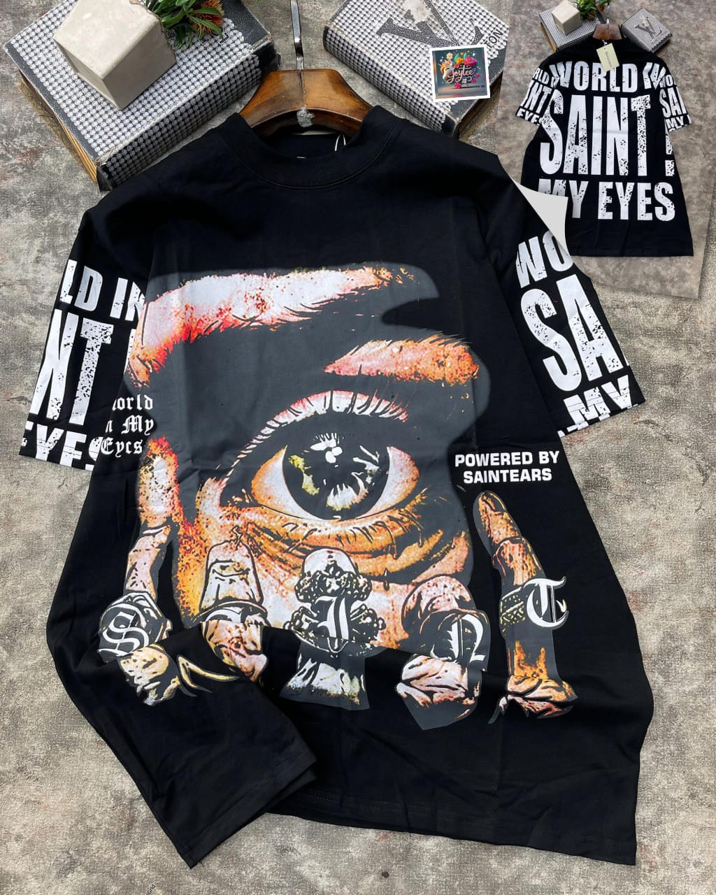 Unique and classy Outfit for both men and women