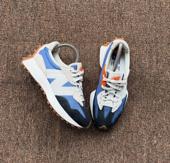 New Balance 327 Rosewood Licorice Trainers