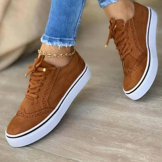 Quality Ladies Sneakers Shoe