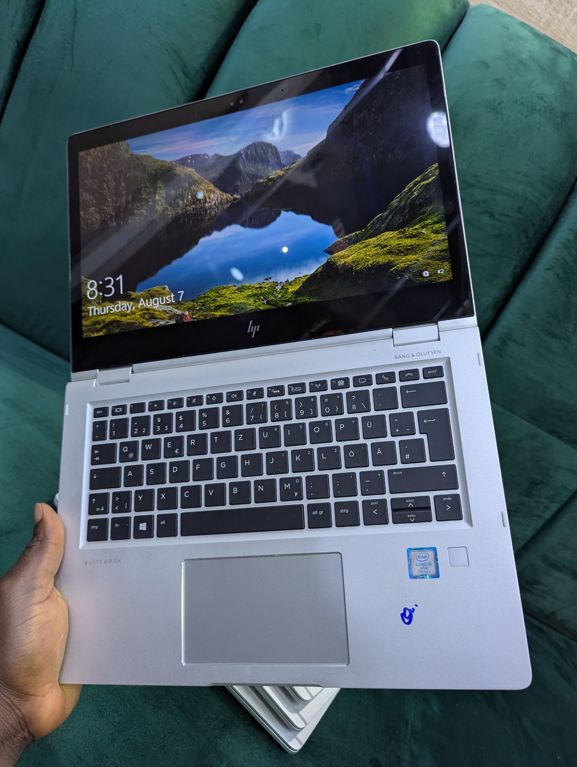 HP EliteBook x360 1030 G2 Convertible | 7th Gen Intel Core i5